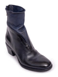 Brauner Stiefel mit mittlerem Absatz